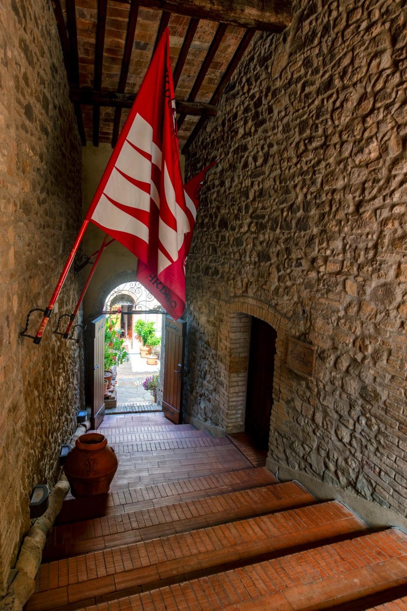 Il Palazzo Del Cardinale Bed & Breakfast Montalcino Exterior photo