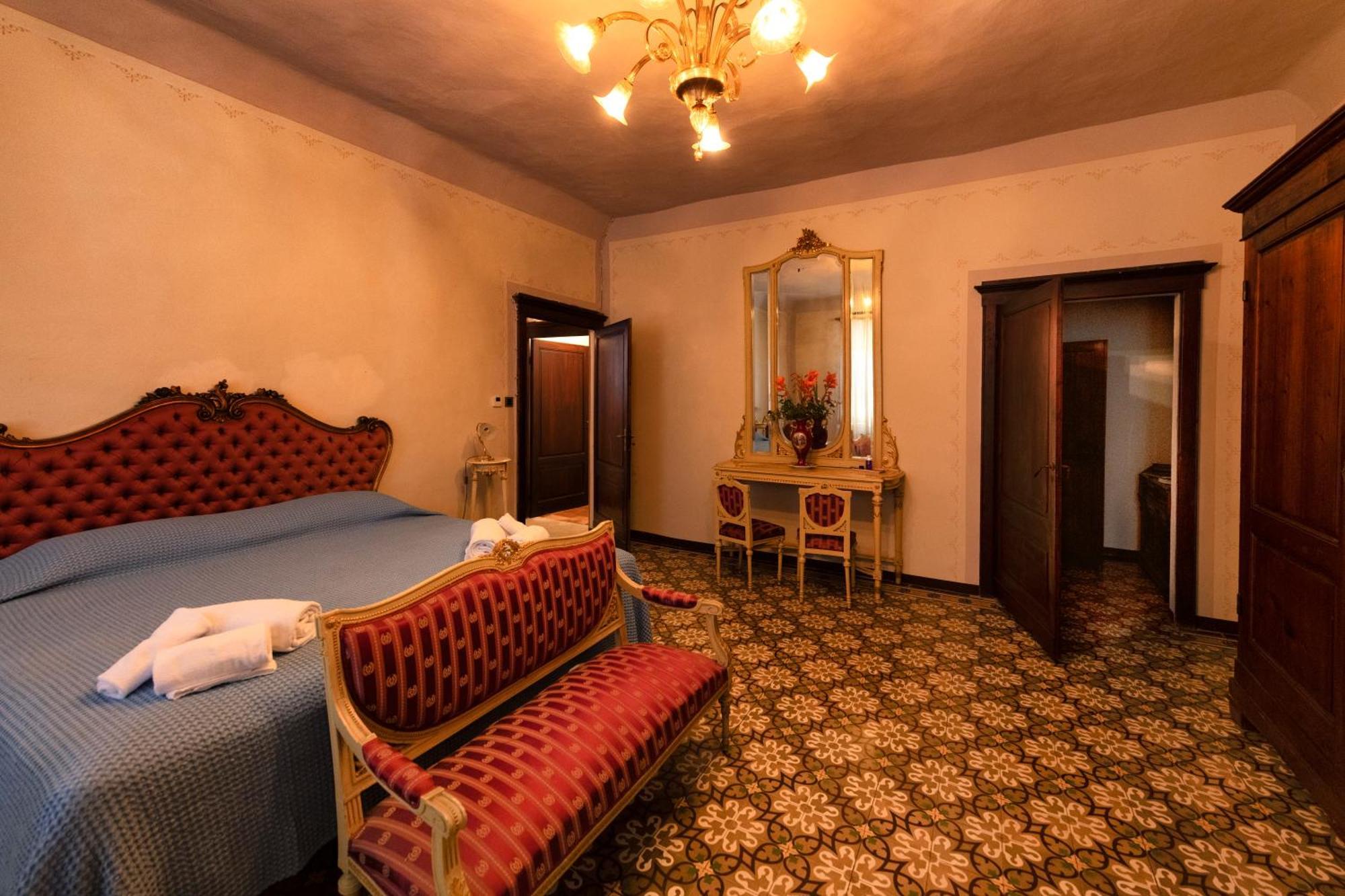 Il Palazzo Del Cardinale Bed & Breakfast Montalcino Exterior photo
