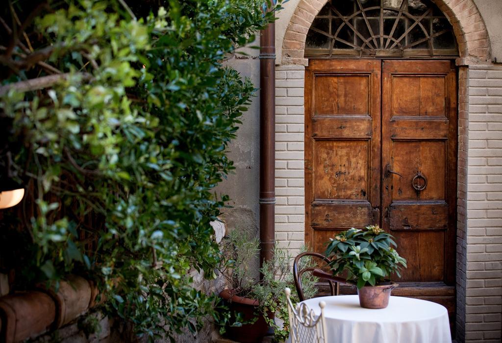 Il Palazzo Del Cardinale Bed & Breakfast Montalcino Exterior photo