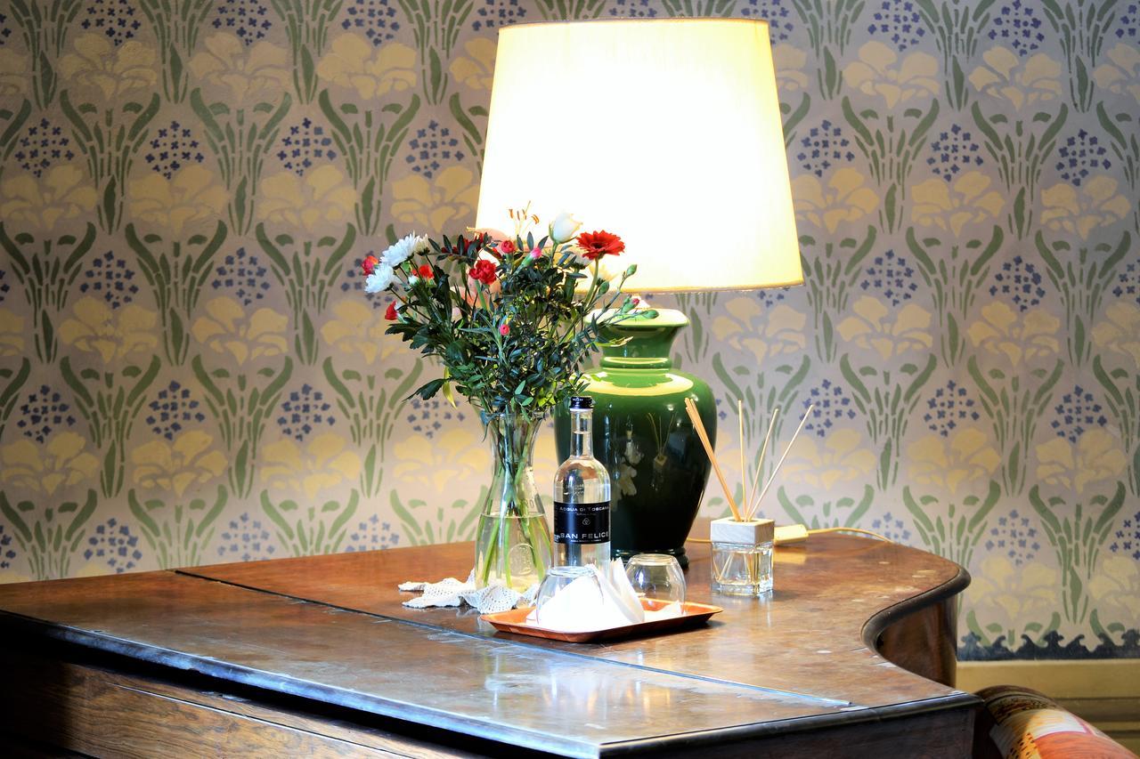 Il Palazzo Del Cardinale Bed & Breakfast Montalcino Exterior photo